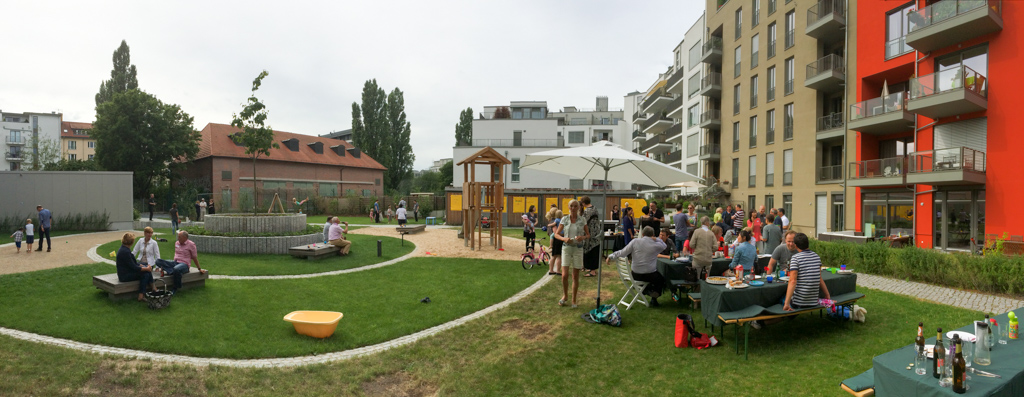 "Bewonersfeest in gedeelde tuin"